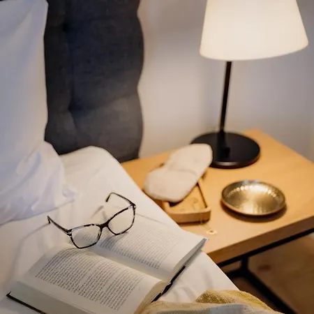 Stacja - Cisza I Komfort שצ'קלארסקה פוראובה